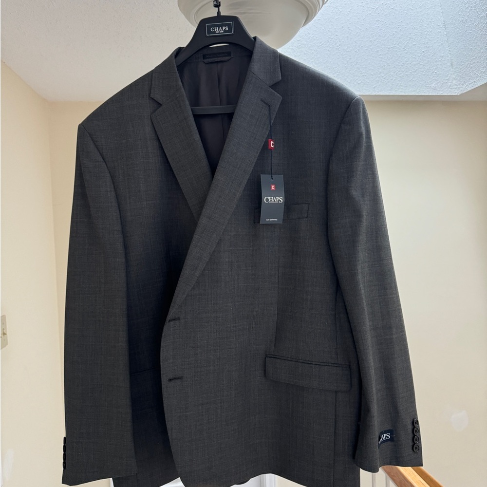Chaps sports coat 100% wool band new never worn. 56R Retail 595.99$